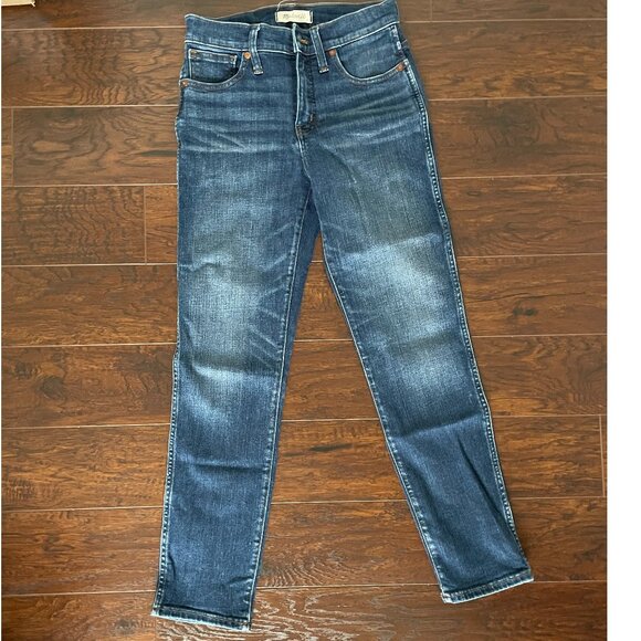 Madewell Slim Straight Jeans — Hammond Wash, Size 26, Classic Straight Leg - Picture 5 of 9